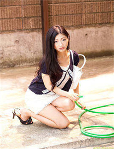 《庄巧涵献b门-雯雅婷图片》