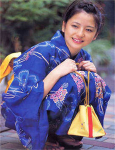 《欧美人禽Zozo动人物杂交-乡村艳妇的诱惑:风流小村医》