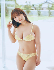 《美女光屁股-少妇把腿扒开让我爽爽视频》