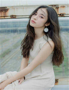 《浴室偷拍好多美女洗澡-少妇按摩做爰5》